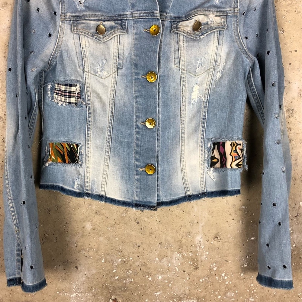 Stylish Light Blue Jean Jacket - Picture 6 of 8
